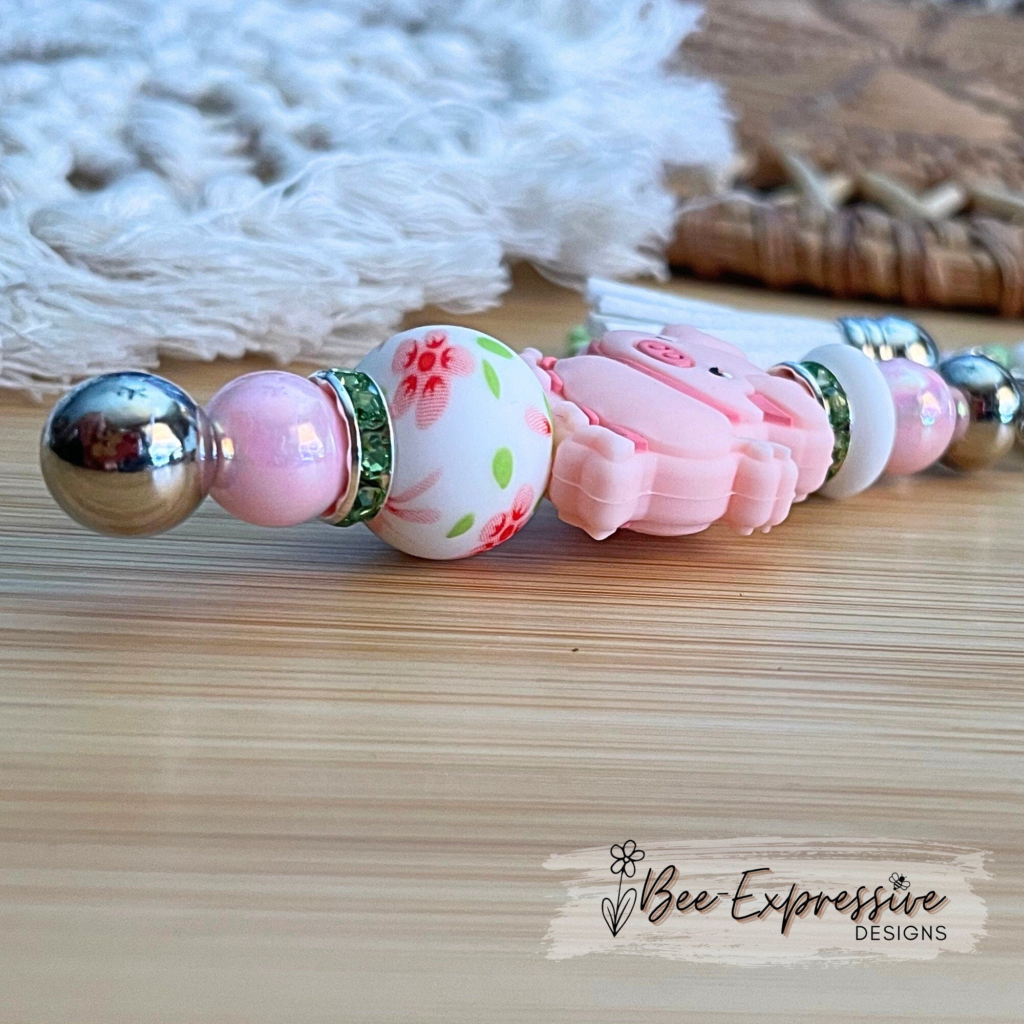 Handmade, beaded, PINK PIG metal keychain! Lobster or swivel clasp, iridescent and silicone beads, rhinestones, beaded tassel, a daisy charm