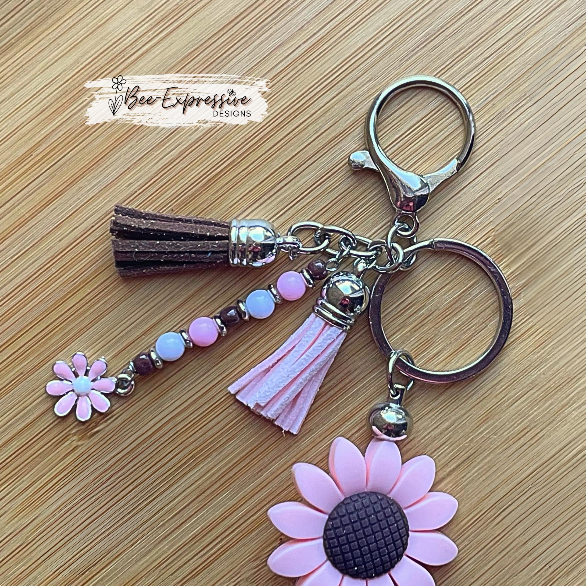 Handmade, silicone 3D COW & pink SUNFLOWER bead keychain! Lobster clasp, bead bar, acrylic beads, beaded tassel with pink daisy charm!