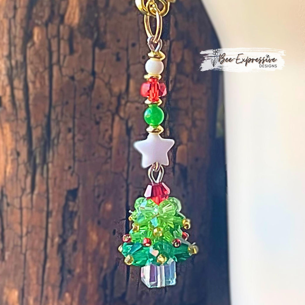 Handmade, beaded CHRISTMAS TREE tumbler charm chain! Chain, lobster clasps, acrylic star, spacers, for straw or handle of Stanley, accessory